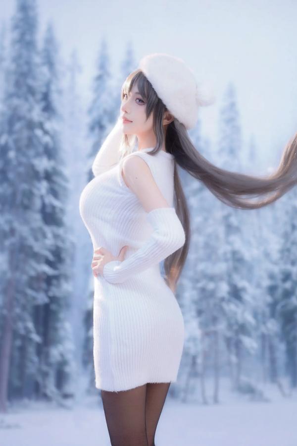    Shika小鹿鹿 - 麻衣学姐冬日雪景写真，白毛针织衫搭配黑丝诱惑，演绎冰雪清纯女神范，高清大图25P第16张图片