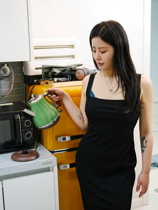    Choi Ri - Vol.02 Missy Look 居家厨房私房照，高颜值纹身女神尽显性感韵味第12张图片