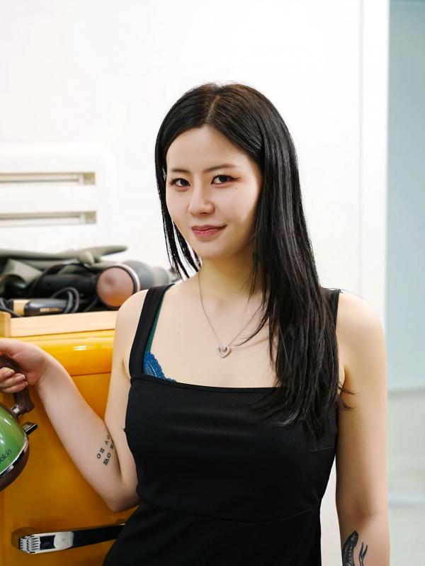    Choi Ri - Vol.02 Missy Look 居家厨房私房照，高颜值纹身女神尽显性感韵味第15张图片