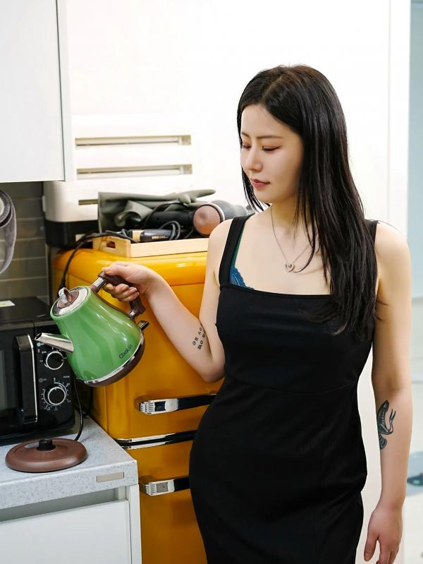    Choi Ri - Vol.02 Missy Look 居家厨房私房照，高颜值纹身女神尽显性感韵味第16张图片