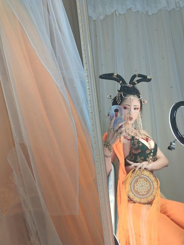    钛合金TiTi-含香：梦幻蝴蝶国风艺术私房照，绝美妆造与极致诱惑的视觉盛宴第59张图片
