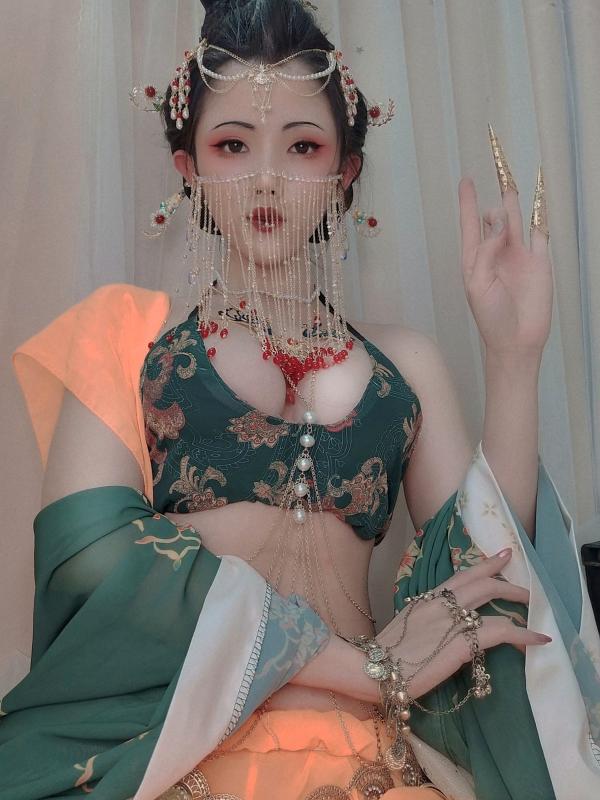    钛合金TiTi-含香：梦幻蝴蝶国风艺术私房照，绝美妆造与极致诱惑的视觉盛宴第73张图片