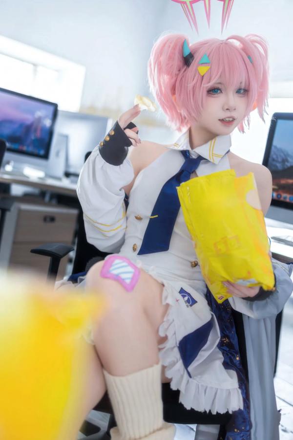    纸悦Etsu_ko - 桃香：二次元少女办公室Cosplay角色扮演，清新甜美治愈系写真 [54P]第2张图片