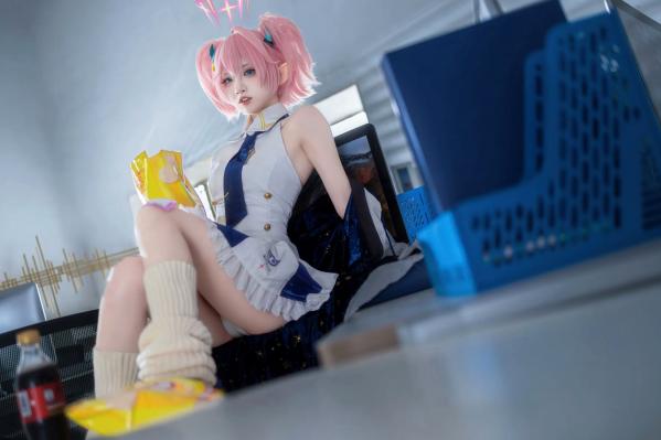    纸悦Etsu_ko - 桃香：二次元少女办公室Cosplay角色扮演，清新甜美治愈系写真 [54P]第16张图片
