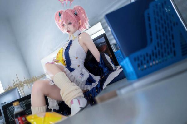    纸悦Etsu_ko - 桃香：二次元少女办公室Cosplay角色扮演，清新甜美治愈系写真 [54P]第17张图片