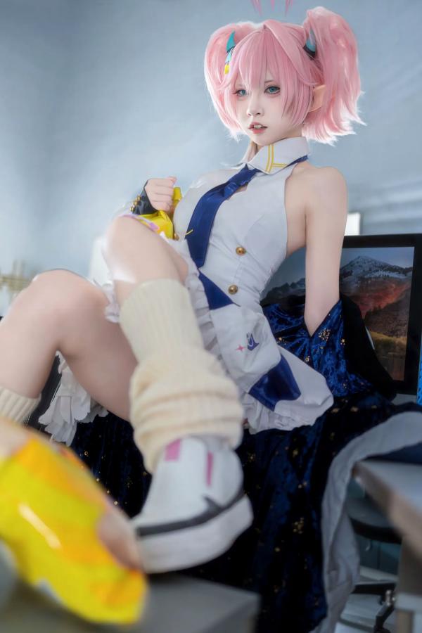    纸悦Etsu_ko - 桃香：二次元少女办公室Cosplay角色扮演，清新甜美治愈系写真 [54P]第18张图片