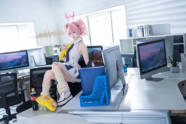    纸悦Etsu_ko - 桃香：二次元少女办公室Cosplay角色扮演，清新甜美治愈系写真 [54P]第20张图片