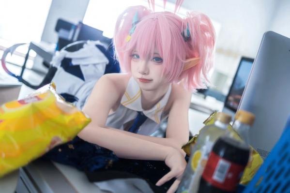    纸悦Etsu_ko - 桃香：二次元少女办公室Cosplay角色扮演，清新甜美治愈系写真 [54P]第38张图片