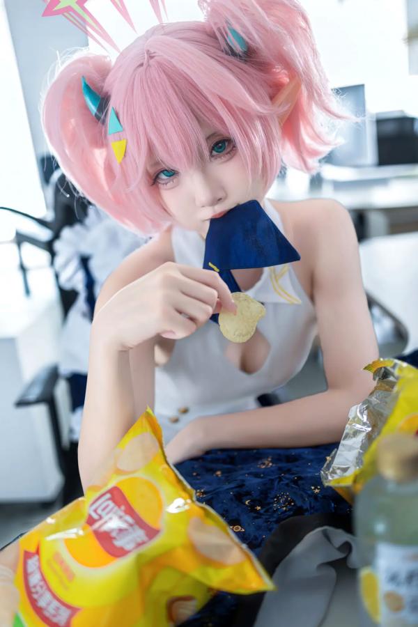    纸悦Etsu_ko - 桃香：二次元少女办公室Cosplay角色扮演，清新甜美治愈系写真 [54P]第43张图片