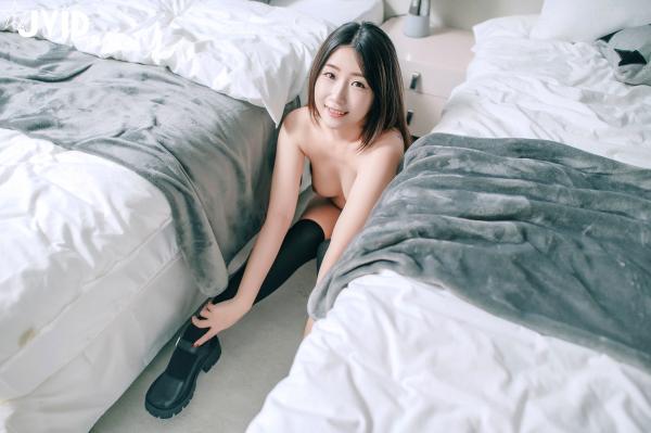    JVID-肉包Mini-放课后的特殊打工服务-甜美卧室私房-蕾丝内衣过膝袜诱惑-2022.06.06第101张图片