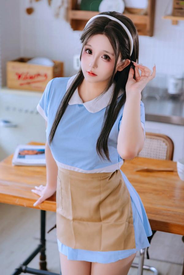    【Cosplay日奈娇】蛋糕售卖员主题大尺度私房照，清纯制服与性感蕾丝诱惑，居家私密空间摄影[171P]第3张图片
