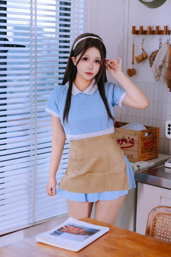    【Cosplay日奈娇】蛋糕售卖员主题大尺度私房照，清纯制服与性感蕾丝诱惑，居家私密空间摄影[171P]第16张图片