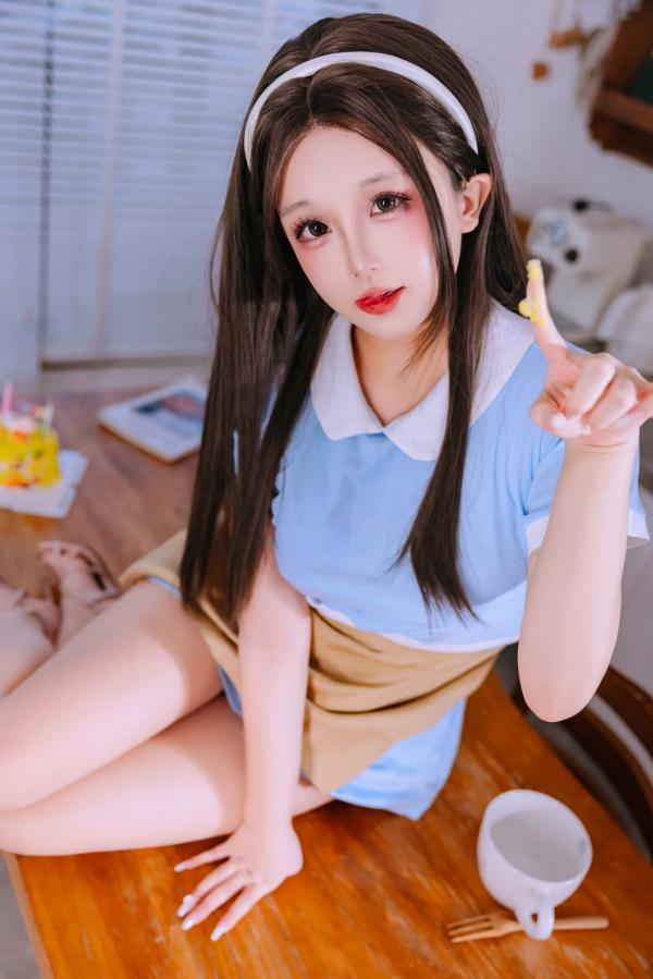    【Cosplay日奈娇】蛋糕售卖员主题大尺度私房照，清纯制服与性感蕾丝诱惑，居家私密空间摄影[171P]第25张图片