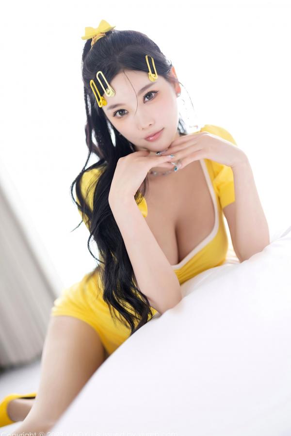 杨晨晨 sugar小甜心CC  XiaoYu语画界-1126-杨晨晨Yome：明媚亮黄居家私房写真，诱惑连衣短裙演绎极致美感，无圣光大尺度唯美视觉盛宴第9张图片