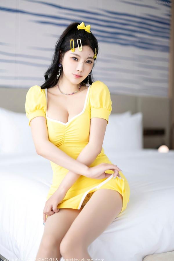 杨晨晨 sugar小甜心CC  XiaoYu语画界-1126-杨晨晨Yome：明媚亮黄居家私房写真，诱惑连衣短裙演绎极致美感，无圣光大尺度唯美视觉盛宴第14张图片