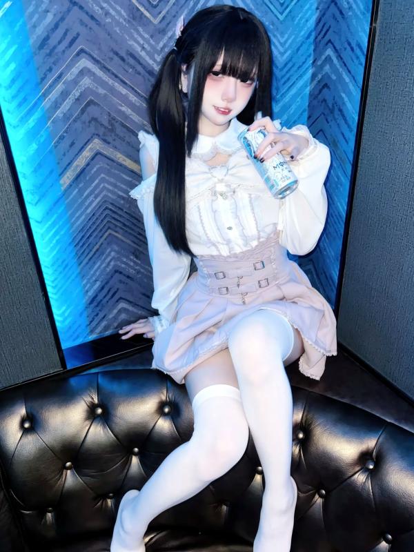    纸悦Etsu_ko - 与地雷系女子的ktv约会 [44P]第7张图片