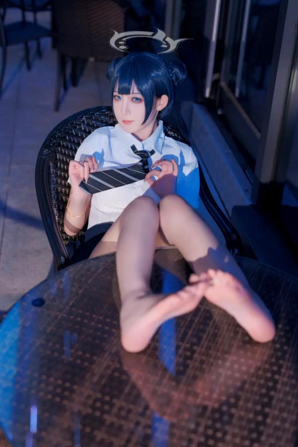    封疆疆v - 妃咲JK制服私房写真，蔚蓝档案夜景夜拍，清纯校服少女角色扮演[33P]第2张图片