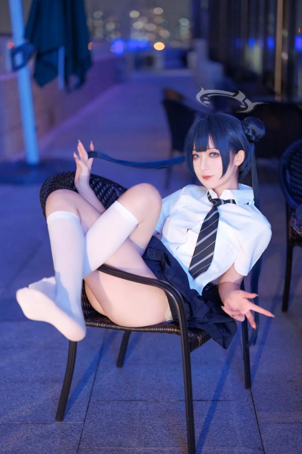    封疆疆v - 妃咲JK制服私房写真，蔚蓝档案夜景夜拍，清纯校服少女角色扮演[33P]第9张图片