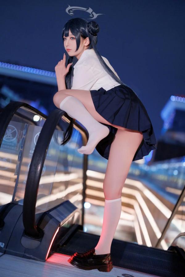    封疆疆v - 妃咲JK制服私房写真，蔚蓝档案夜景夜拍，清纯校服少女角色扮演[33P]第17张图片