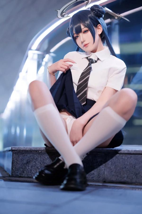    封疆疆v - 妃咲JK制服私房写真，蔚蓝档案夜景夜拍，清纯校服少女角色扮演[33P]第29张图片