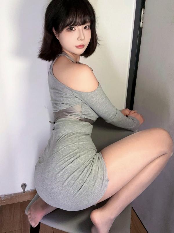    [yuuhui玉汇] 邻家姐姐：极致私房诱惑，丝袜美腿与性感曲线的视觉盛宴 [47P]第6张图片