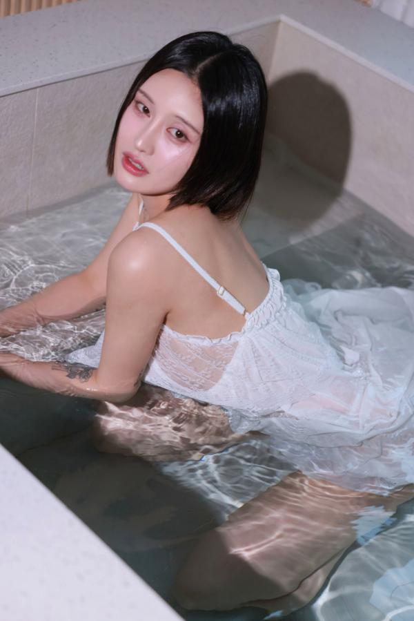    韩国美女Yuze-白色吊带睡衣浴室湿身诱惑-私房唯美写真-OASIS-SWEETBOX-Vol.35第62张图片