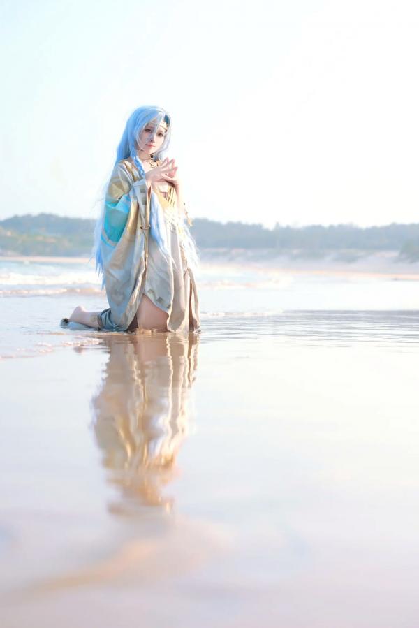    G44不会受伤丨重返未来1999 37角色绝美Cosplay丨治愈系海边沙滩外拍唯美写真 [35P]第24张图片