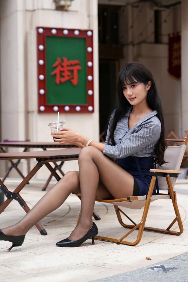    衬衫短裤迷人黑丝，都市街拍性感职场风写真 [189P]第62张图片