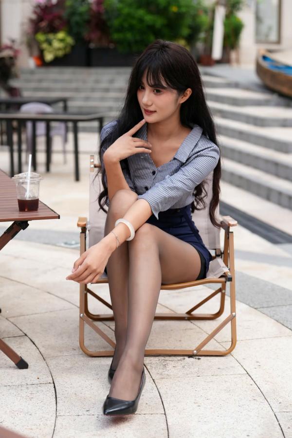    衬衫短裤迷人黑丝，都市街拍性感职场风写真 [189P]第75张图片
