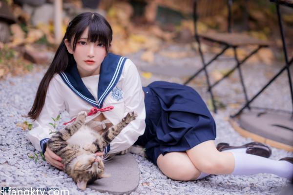    Fantasy-Factory小丁Ding水手服少女，榻榻米上的猫咪互动与校园风写真，清新诱惑的二次元私房大片第6张图片