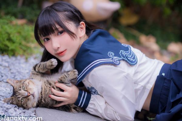    Fantasy-Factory小丁Ding水手服少女，榻榻米上的猫咪互动与校园风写真，清新诱惑的二次元私房大片第8张图片