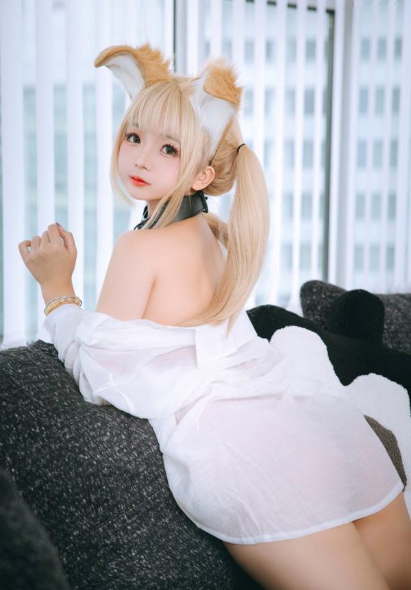    日奈娇-白色衬衫小狗角色扮演，甜美清纯与性感诱惑的极致碰撞第75张图片