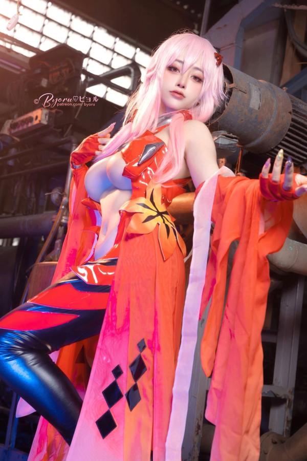    Byoru-Inori-Yuzuriha 楪祈Cosplay，超还原动漫红衣战装，极致性感，御姐风范，视觉盛宴第9张图片