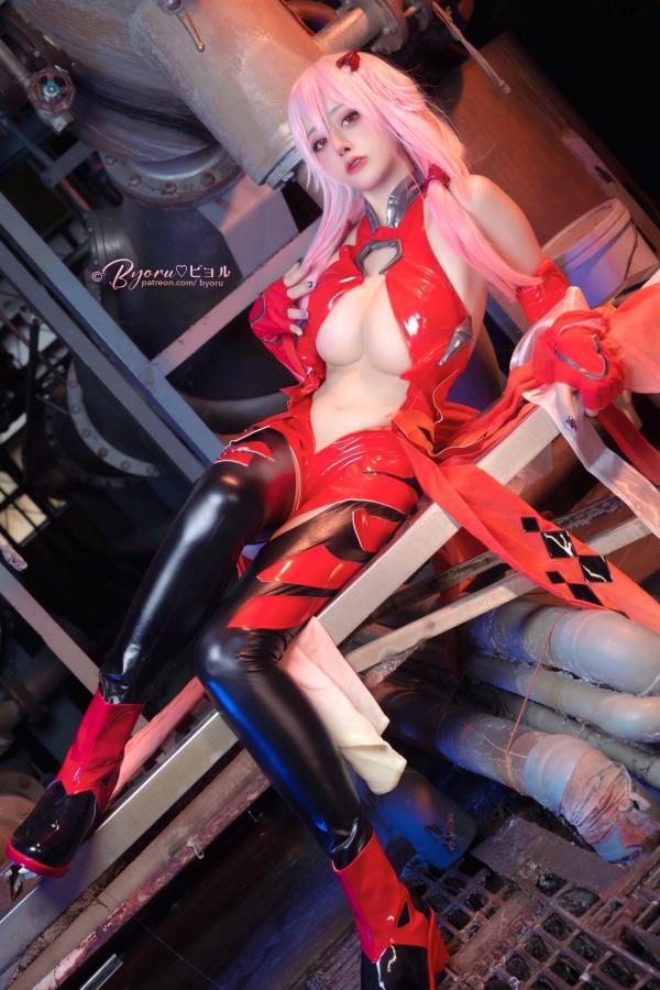    Byoru-Inori-Yuzuriha 楪祈Cosplay，超还原动漫红衣战装，极致性感，御姐风范，视觉盛宴第20张图片