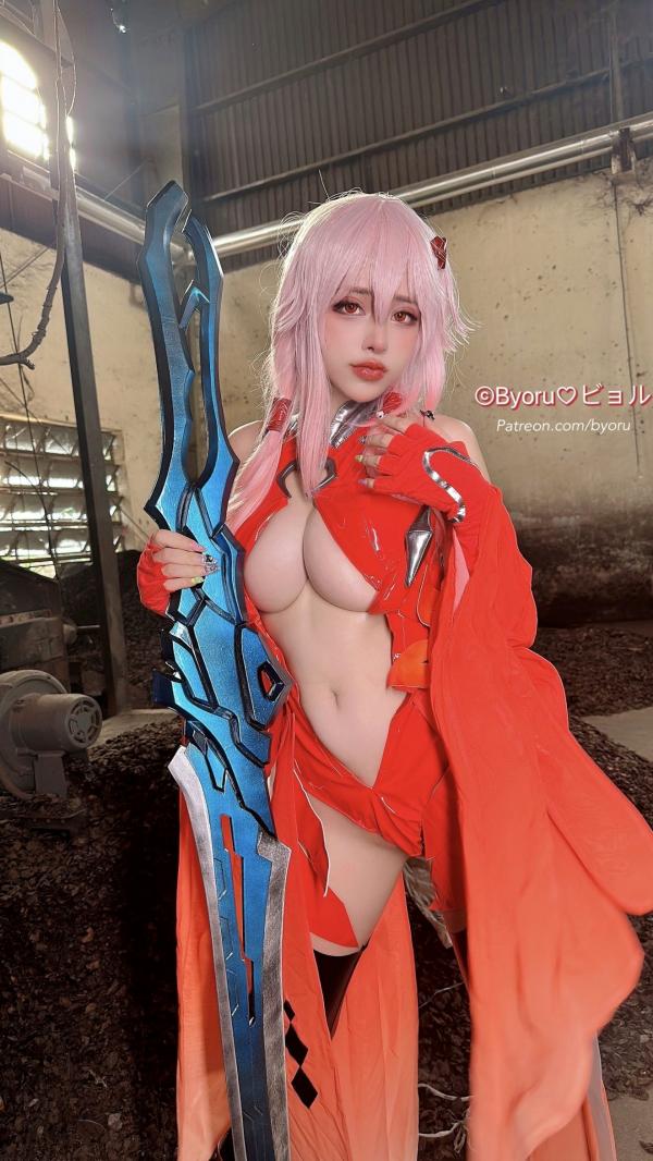    Byoru-Inori-Yuzuriha 楪祈Cosplay，超还原动漫红衣战装，极致性感，御姐风范，视觉盛宴第38张图片