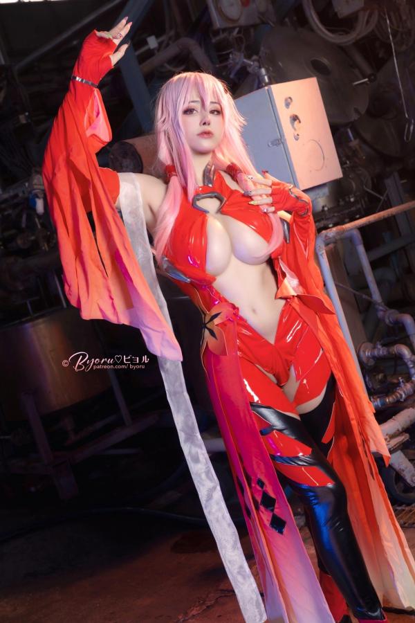    Byoru-Inori-Yuzuriha 楪祈Cosplay，超还原动漫红衣战装，极致性感，御姐风范，视觉盛宴第42张图片