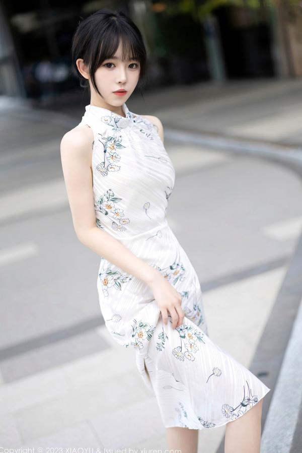    XiaoYu语画界-1118-奶瓶-清纯白色旗袍与黑色小喵情趣内衣角色扮演私房照-黑丝美腿纹身性感写真第2张图片
