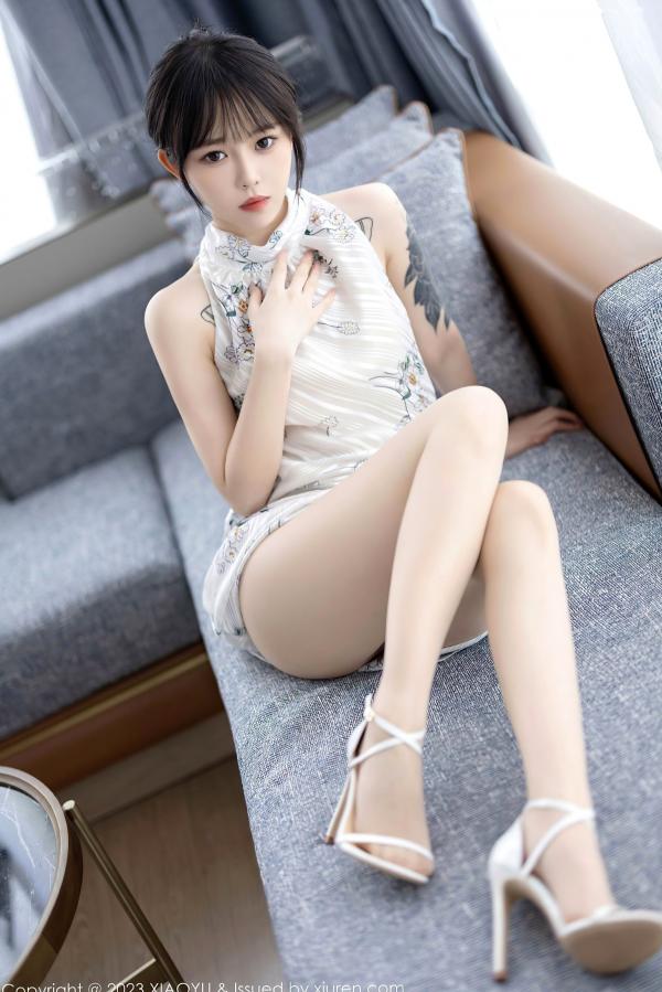    XiaoYu语画界-1118-奶瓶-清纯白色旗袍与黑色小喵情趣内衣角色扮演私房照-黑丝美腿纹身性感写真第17张图片