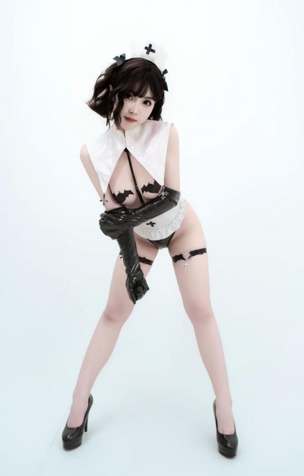    Bangni邦尼武装修女Cosplay演绎，大胆镂空制服诱惑，冷艳绝美私房大尺度写真第33张图片