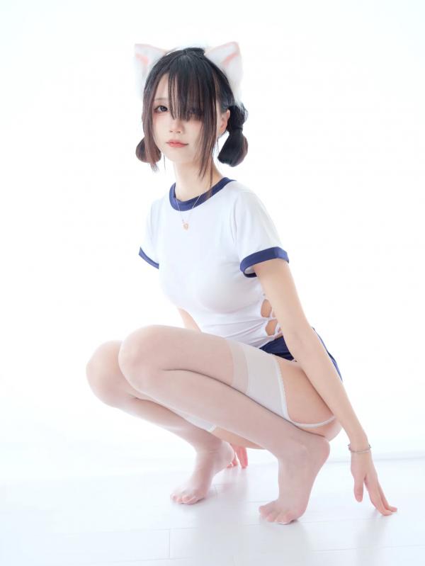    清纯少女五更百鬼：极致体操服角色扮演，猫耳与丝袜的清纯诱惑 [25P]第3张图片