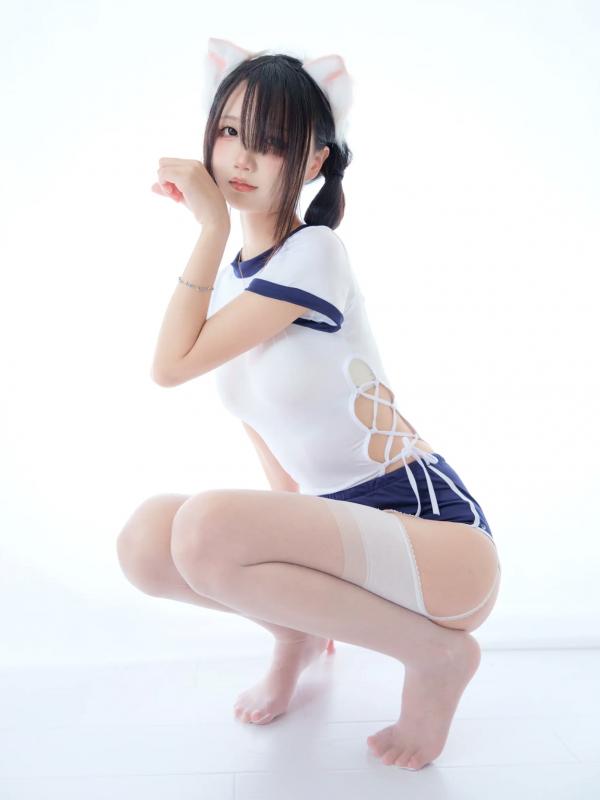    清纯少女五更百鬼：极致体操服角色扮演，猫耳与丝袜的清纯诱惑 [25P]第4张图片