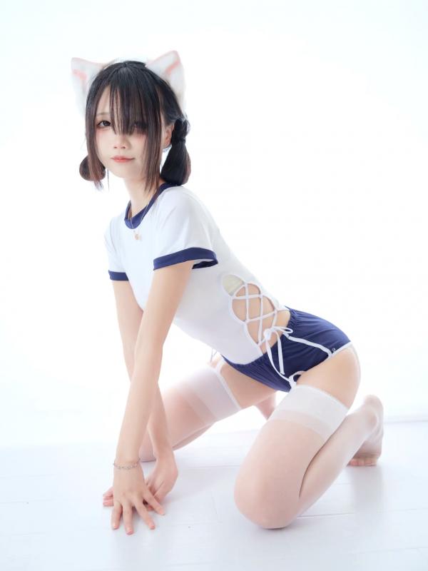    清纯少女五更百鬼：极致体操服角色扮演，猫耳与丝袜的清纯诱惑 [25P]第5张图片