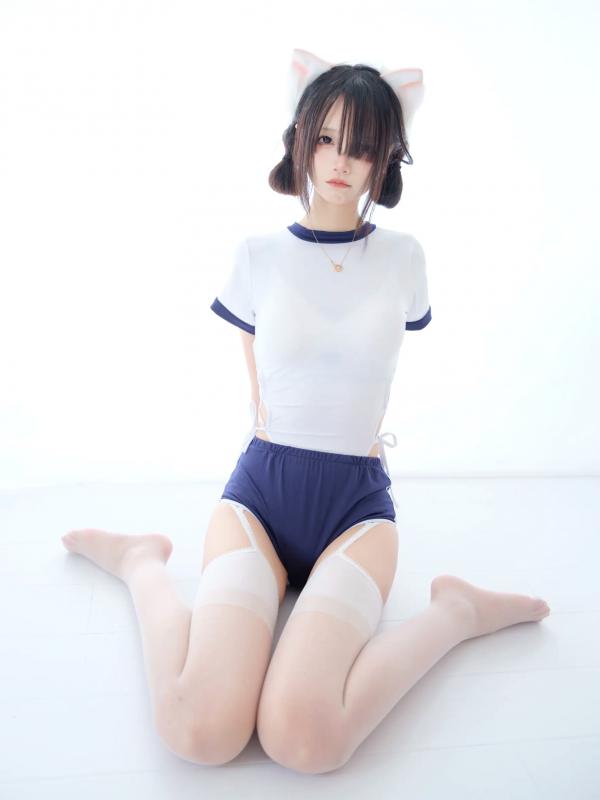    清纯少女五更百鬼：极致体操服角色扮演，猫耳与丝袜的清纯诱惑 [25P]第8张图片