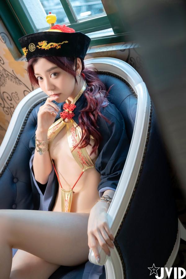    JVID-卡洛琳-僵尸少女角色扮演-深夜限定特典-大尺度私房照-性感诱惑-穿越多重宇宙的复活僵尸少女-2022.11.27第43张图片