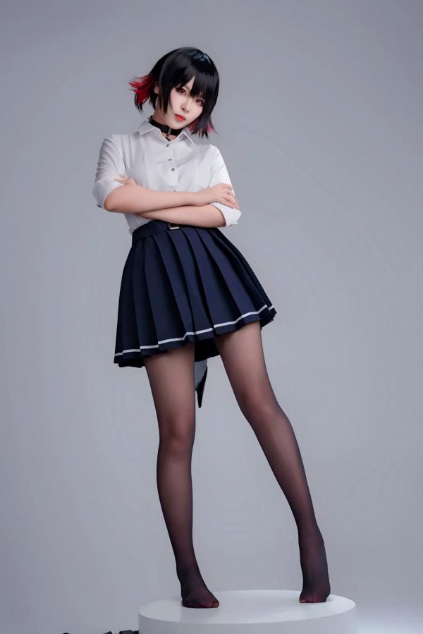    轩萧学姐 鲨鱼妹JK制服cos写真 绝美红瞳黑丝美腿[100P]第32张图片
