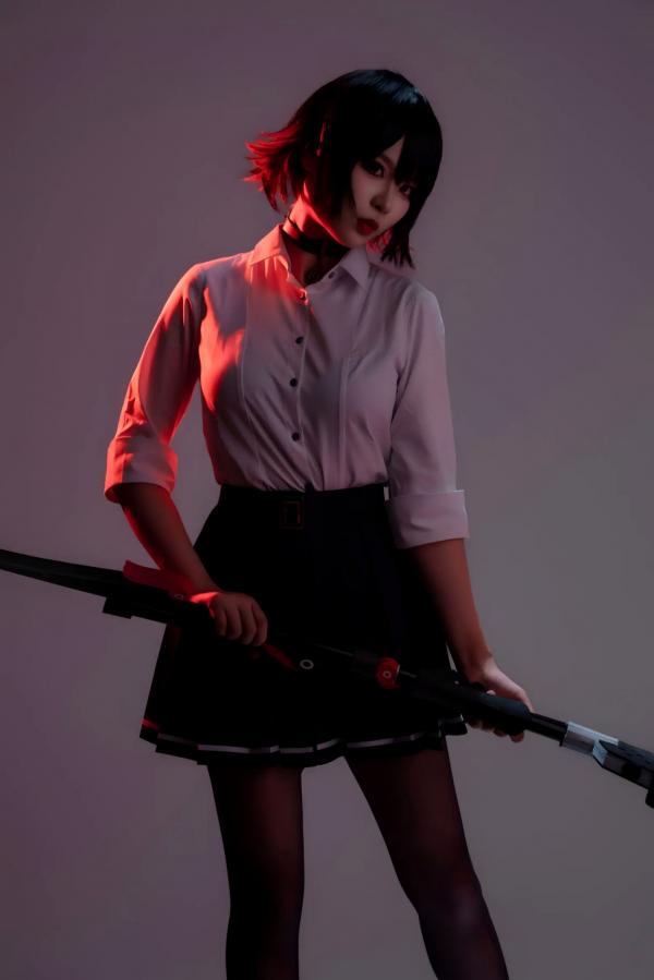    轩萧学姐 鲨鱼妹JK制服cos写真 绝美红瞳黑丝美腿[100P]第53张图片