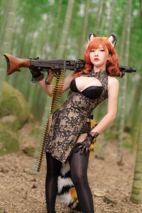    Fantasy-Factory-小丁Ding-虎年限定虎娘COS-竹林机枪改良旗袍性感制服-2022.01第13张图片
