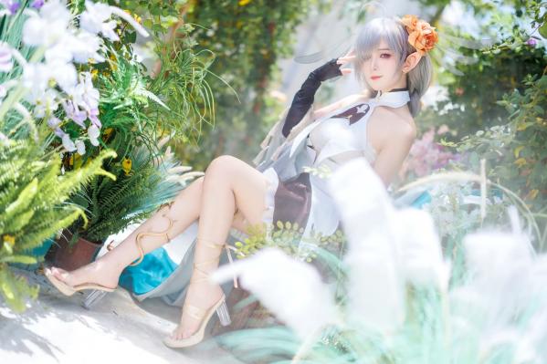    封疆疆v - 埃佛森cos写真，花海森系梦幻精灵少女，治愈系唯美古风，清新脱俗气质女神第1张图片