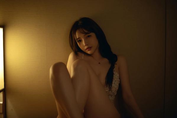    雯妹不讲道理 朦胧私房写真 榻榻米空间极致性感诱惑美腿大片第23张图片