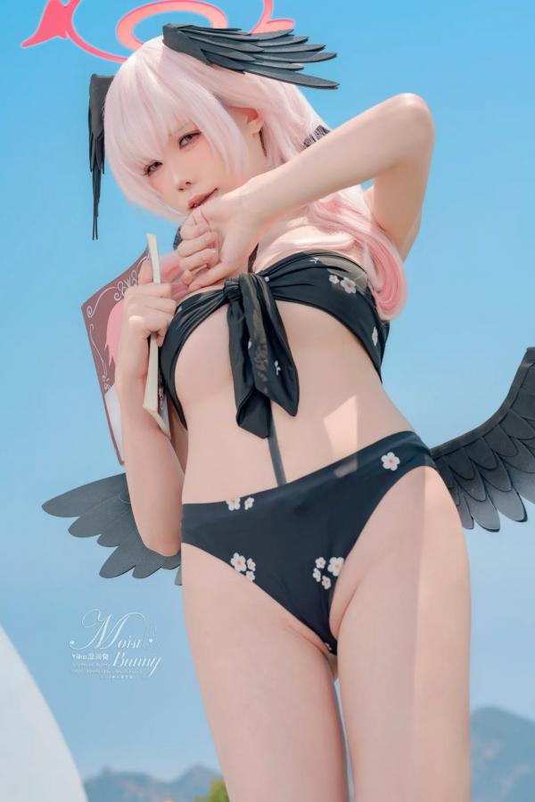    咬一口兔娘 - 下江小春 泳装COSPLAY，清纯治愈系天使在泳池边，极致诱惑的二次元角色扮演大尺度私房照 [95P]第14张图片